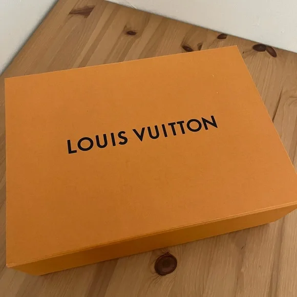 Louis Vuitton: Multi Pochette Accessoires (Monogram)✨ - Picture 15 of 16